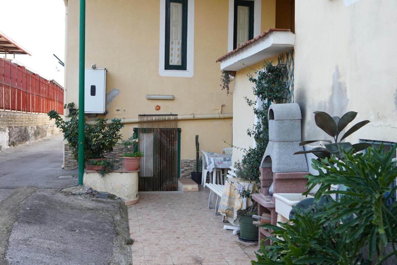 Casa Vacanze Da Rosy Ercolano Bagian luar foto