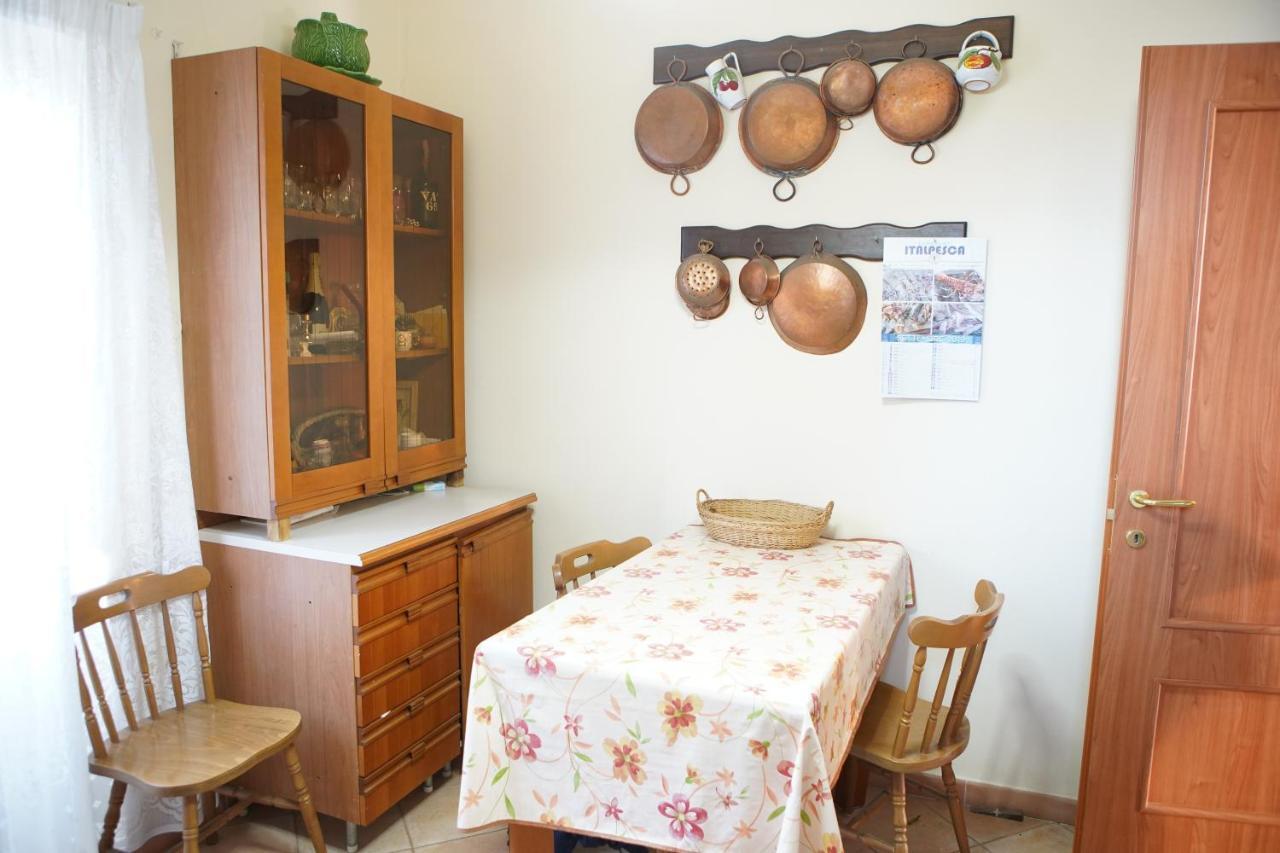 Casa Vacanze Da Rosy Ercolano Bagian luar foto